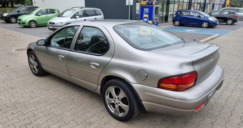 Chrysler Stratus cena 3900 przebieg: 201000, rok produkcji 2000 z Starogard Gdański małe 497